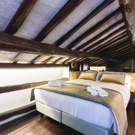 Maison Giulia By Hili Bed & Breakfast 4*