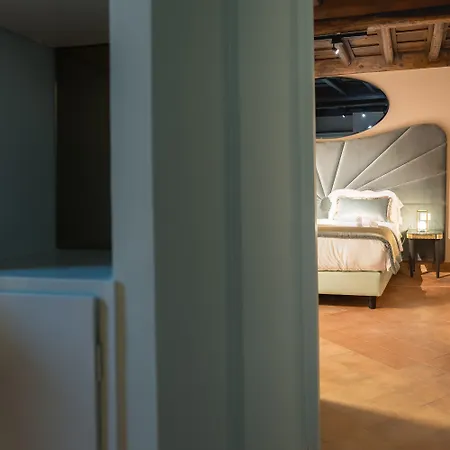 Maison Giulia By Hili Bed & Breakfast