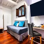 Maison Giulia Bed & Breakfast 4*