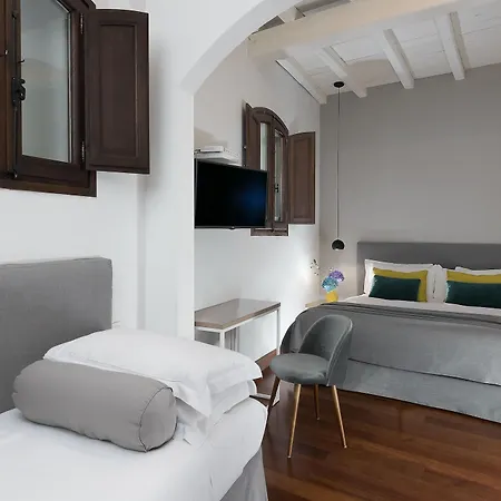 Maison Giulia By Hili Alojamento de Acomodação e Pequeno-almoço 2*