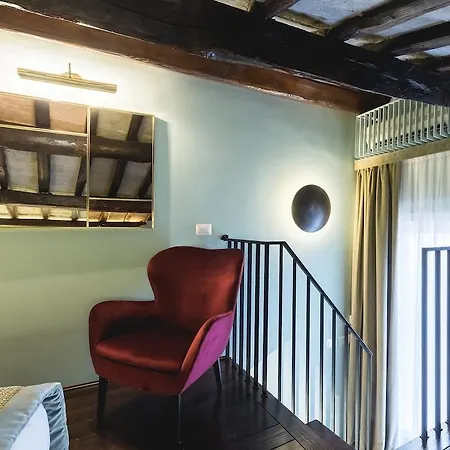 Maison Giulia By Hili Roma