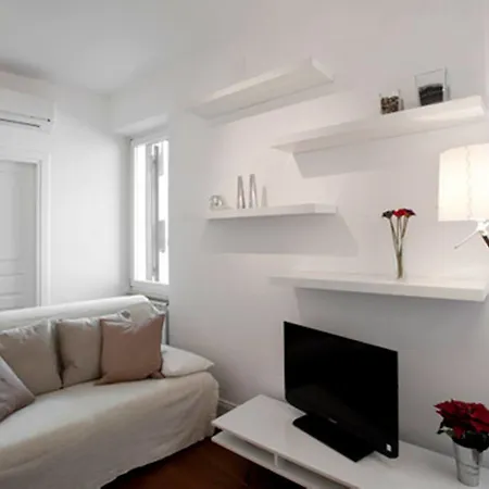 Maison Giulia By Hili Roma